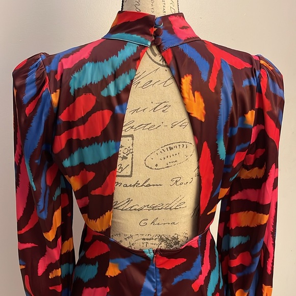 L’ATISTE | Women’s High Neck Cut Out Mini Dress Size Medium M - Picture 6 of 13